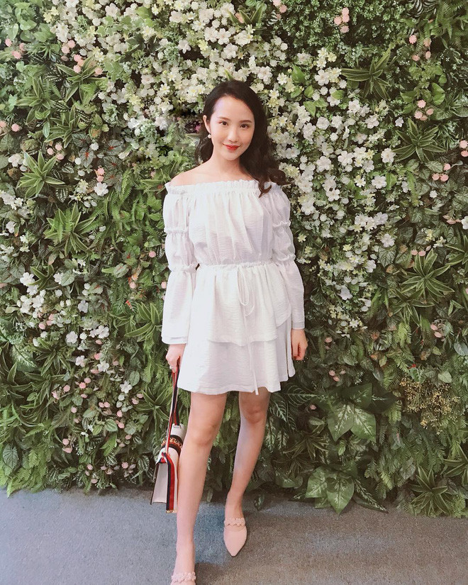 Trên Instagram, người đẹp thường xuyên cập nhật hình ảnh trong những chuyến du lịch, lúc ở nước ngoài.