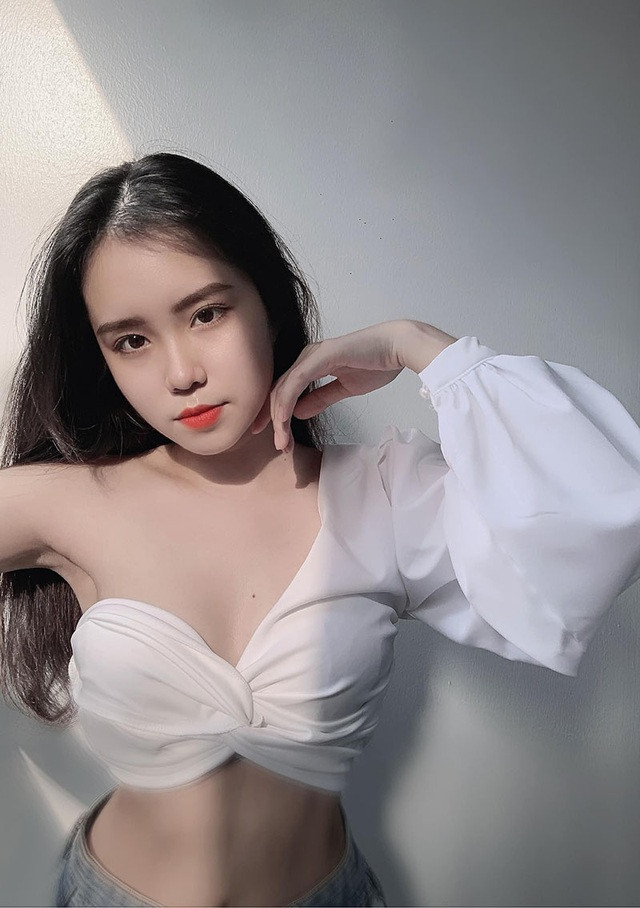 Trong tương lai, Cẩm Nhung muốn trở thành một người phụ nữ độc lập và có khả năng lo cho gia đình của mình.