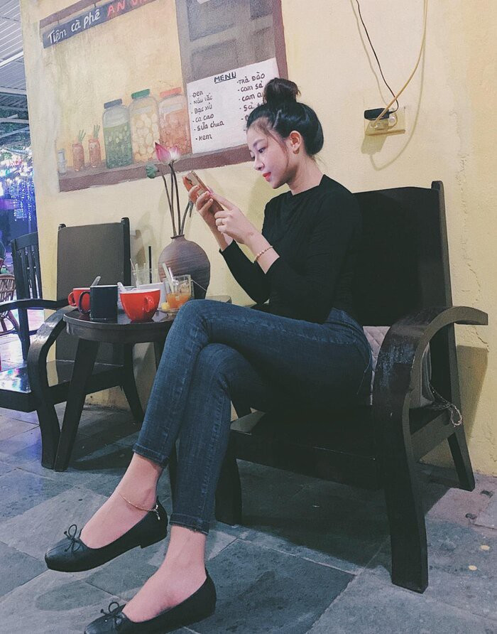 Dù đăng ảnh bất cứ khi nào, bà xã Văn Đức cũng luôn nhận được những lời khen có cánh từ cư dân mạng.