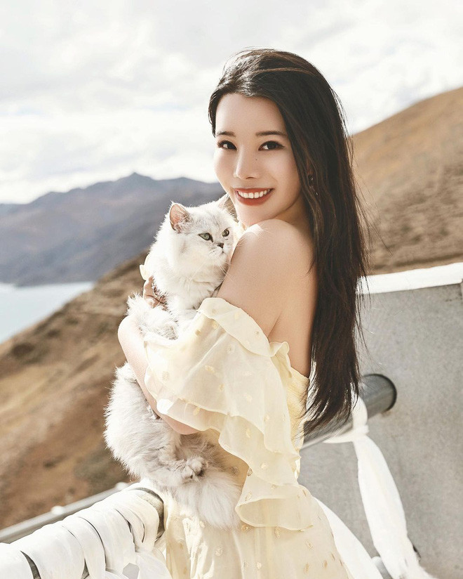 Năm 2018, Wendy xuất hiện trên trang bìa của Forbes China và nằm trong danh sách 30 under 30 của tạp chí này.