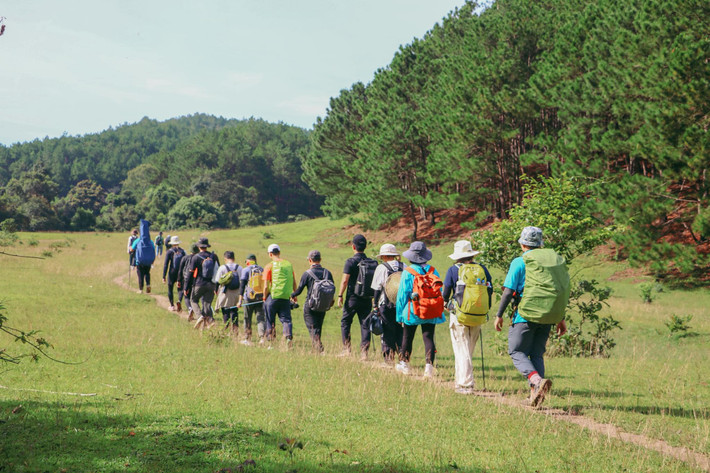 Tà Năng - Phan Dũng là một trong những cung trekking dài và đẹp nhất Việt Nam, nổi tiếng với những cảnh quan hùng vĩ và không gian thiên nhiên hoang sơ. Ảnh Yến Nguyễn