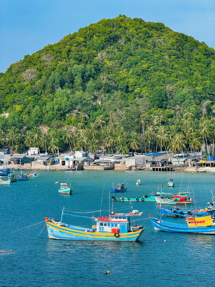 Bên cạnh đó, hãy luôn có ý thức giữ gìn vệ sinh môi trường, hạn chế rác thải nhựa để bảo vệ hệ sinh thái biển đang rất mong manh nơi đây. Ảnh Chuyến đi của Tali