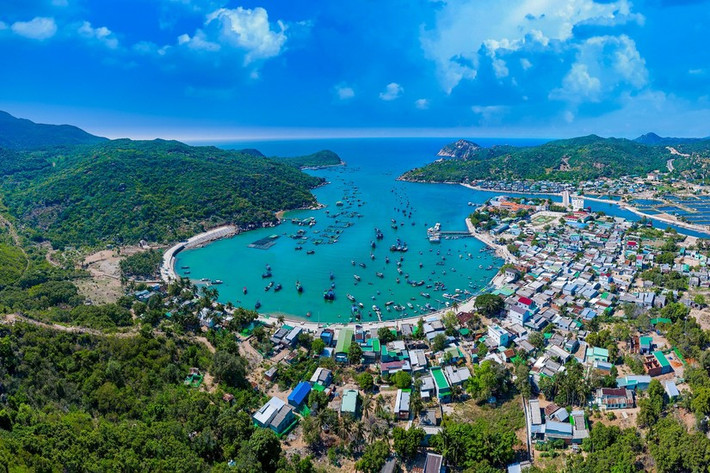 Ninh Thuận – mảnh đất nắng gió miền Trung không chỉ nổi tiếng với những cảnh đẹp hoang sơ như vịnh Vĩnh Hy, đồng cừu An Hòa, hay tháp Chăm cổ kính mà còn gây thương nhớ bởi nền ẩm thực đậm đà bản sắc địa phương. Ảnh Internet