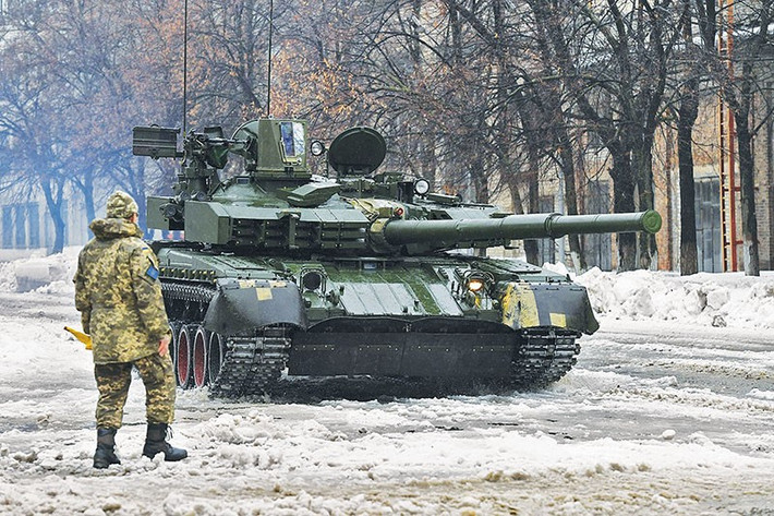 TsAMTO cho biết, hiện nay phần lớn doanh thu mà các nhà máy quốc phòng Ukraine có được là từ hợp đồng cung cấp vũ khí cho lực lượng vũ trang nước này