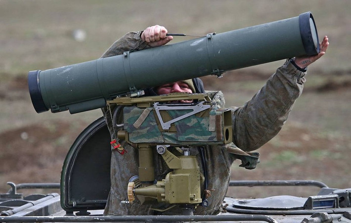Sự phổ biến của ATGM của Nga trên khắp thế giới và việc sử dụng chúng trong nhiều cuộc xung đột vũ trang khác nhau đã cung cấp cho các kỹ sư của Cục thiết kế công cụ Tula những thông tin quý giá để họ liên tục cải tiến "đứa con tinh thần" của mình.