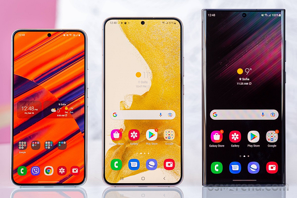 Việc chuyển sang SM-8550, tên mã của Snapdragon 8 Gen 2, nhiều khả năng là do hiệu suất mạnh hơn của chip Qualcomm so với chip Exynos sắp tới của Samsung.
