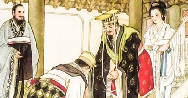 Cho đến khi hoàn thành việc phục chế bảy chiếc đỉnh đồng, các chuyên gia mới tìm thấy 14 hàng chữ khắc 84 ký tự trên chiếc một chiếc đỉnh. Chiếc đỉnh này cao 67 cm, đường kính 66 cm, đường kính bụng 68 cm, phần thân nạm được 6 con rồng vàng.