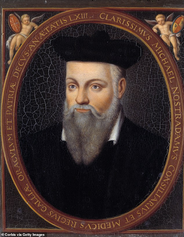 1. Cuộc đại chiến: Một trong những dự đoán nổi bật đầu tiên của Nostradamus về năm 2023 là "một cuộc đại chiến". Theo Nostradamus, "7 tháng đại chiến, người chết vì điều ác. Rouen, Evreux sẽ không gục ngã trước Nhà vua".