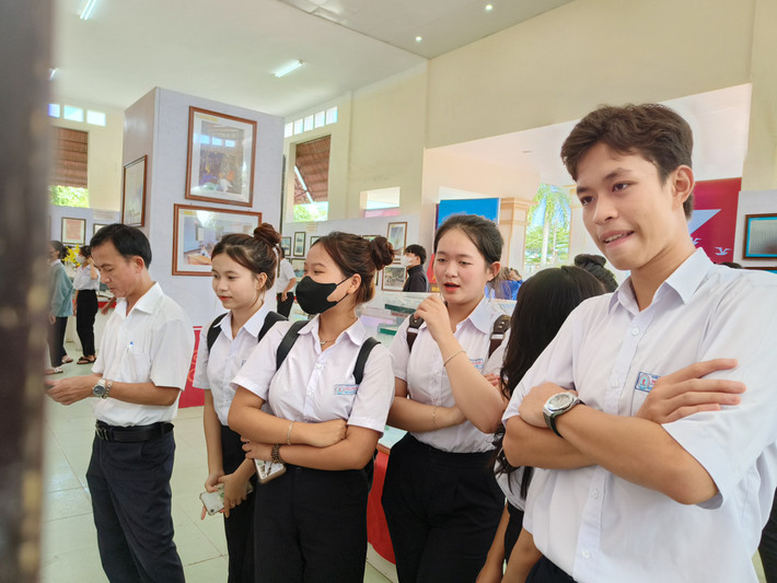 Theo Kế hoạch đề ra, triển lãm bản đồ và trưng bày tư liệu với chủ đề “Hoàng Sa, Trường Sa của Việt Nam – Những bằng chứng lịch sử và pháp lý” tại 18 huyện, thị xã, thành phố của tỉnh sẽ kết thúc vào năm 2020.