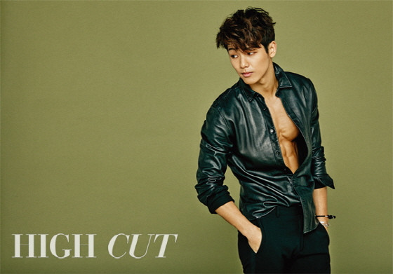Sau The Heirs, Kang Min Hyuk tiếp tục phát triển sự nghiệp âm nhạc và tham gia một số dự án mới.