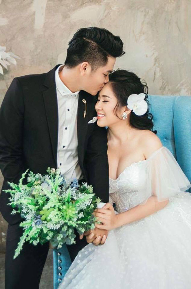 Sáng ngày 6/8, Lê Phương sẽ lên đường về quê Trà Vinh để chuẩn bị cho hôn lễ sắp được diễn ra vào 8/8 tới.