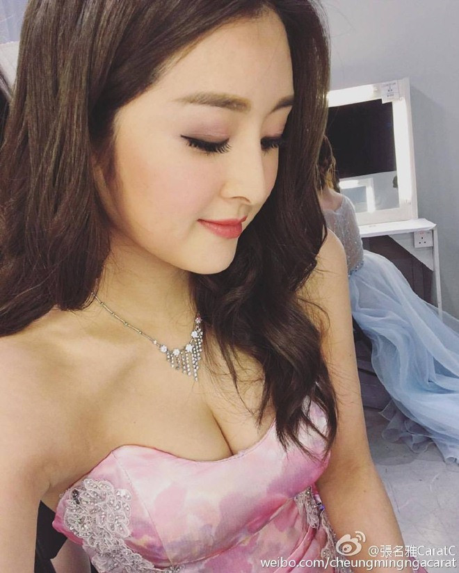 Từ một Hoa hậu không mấy tên tuổi, Trương Danh Nhã bỗng "nổi như cồn" trên khắp các mặt báo.