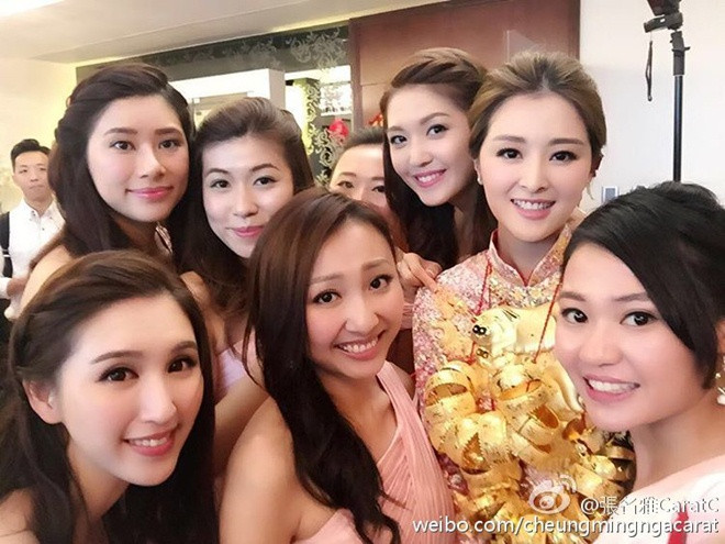 Vẻ gợi cảm của Trương Danh Nhã khiến phái mày râu phải ngẩn ngơ.