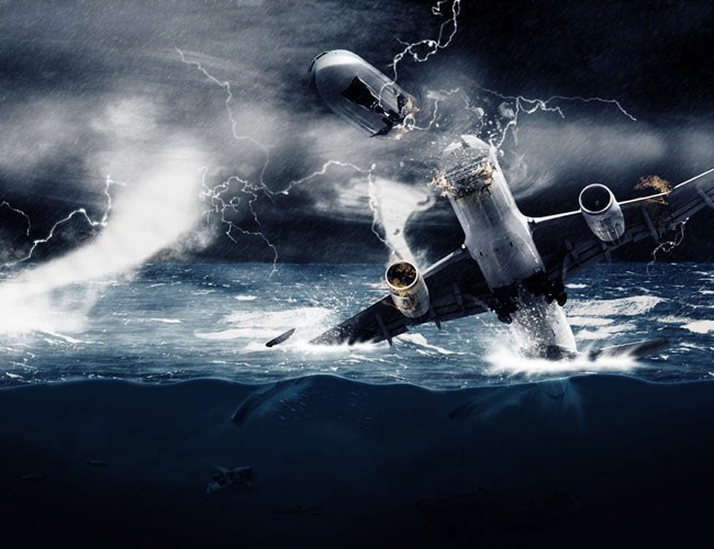 Năm 1948 có đến 2 vụ mất tích máy bay khi bay qua Tam giác quỷ Bermuda. Một là chiếc máy bay “Star Tiger” của Anh, chiếc còn lại là chiếc máy bay chở khách “DC-3” đều không để lại dấu vết khi bay từ Puerto Rico đến Miami (Mỹ).