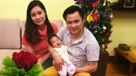 Sau cuộc hôn nhân đầu, Tự Long đang có một tổ ấm nhỏ với người vợ thứ 2 và đã có một cô con gái xinh xắn.