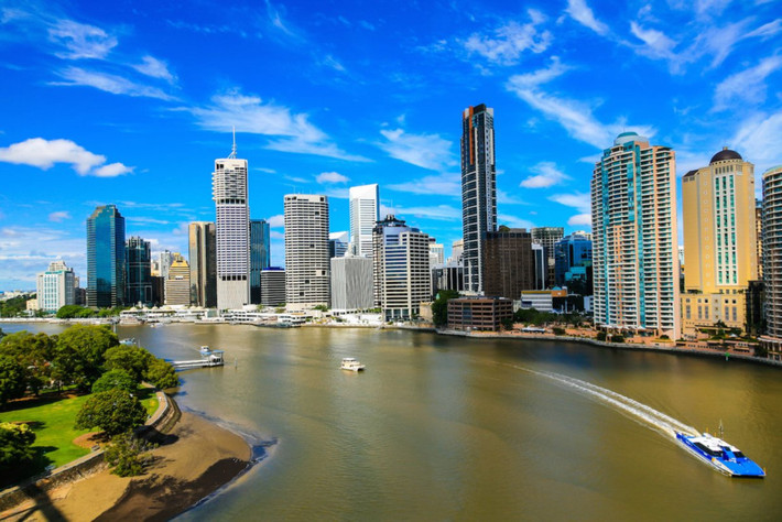 Australia (1,1 triệu USD): Chương trình định cư lâu dài và cấp quốc tịch của Australia yêu cầu người đăng ký có tài sản cá nhân tối thiểu 2,25 triệu USD (từ hai năm trước khi làm đơn). Một lựa chọn khác là đầu tư khoảng 1,5 triệu đôla Australia vào một dự án hay tập đoàn của Australia.