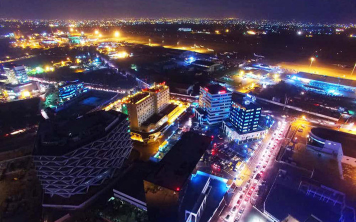 Ghana được biết đến là một quốc gia có thành tích về bóng đá xuất sắc nhất châu Phi. Chi phí lao động tại đây chỉ khoảng 0,23 USD/giờ, tương đương với 488 USD/năm.