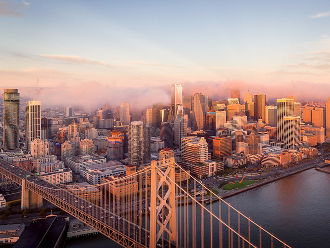 Facebook đã ký hợp đồng thuê văn phòng tại số 181 Fremont, vịnh San Francisco (Mỹ) . Sau khi hoàn thành vào cuối năm nay, tòa nhà cao nhất bờ Tây sẽ có khoảng 2.000 đến 3.000 nhân viên Facebook và Instagram vào làm việc.