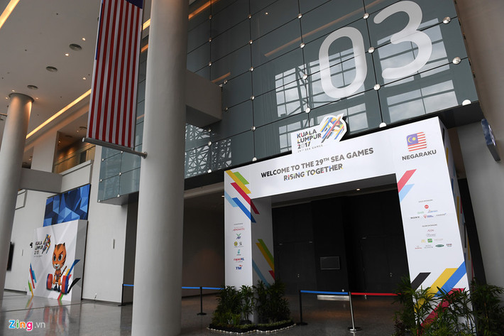 Mỗi một đại sảnh được thiết kế khép kín dành riêng cho một nội dung thi đấu của SEA Games 29, diện tích mỗi sàn cũng được chia một cách linh hoạt lớn nhỏ khác nhau để phù hợp với từng môn.
