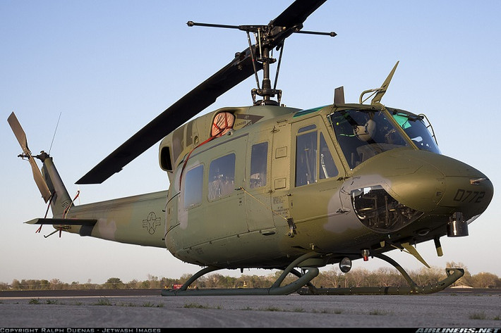 Cận cảnh một chiếc UH-1N của Không quân Mỹ. Nguồn ảnh: Airliners.net.