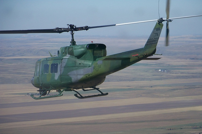 Ở biến thể UH-1N đang được Không quân Mỹ sử dụng, nó cũng được hiện đại hóa ở mức cao nhất cho phép dòng trực thăng này đáp ứng các yêu cầu mới trong chiến tranh hiện đại. Nguồn ảnh: aviation.com.