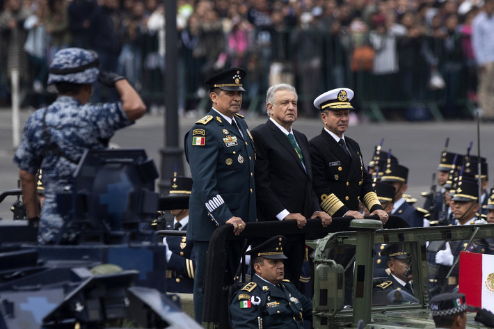 Cuộc diễu binh năm nay của Quân đội Mexico cũng là lần đầu tiên Tổng thống Andres Manuel Lopez Obrador tham gia. Vị tổng thống này của Mexico chỉ vừa nhận chức hồi tháng 12/2018 vừa rồi sau khi thắng cử. Nguồn ảnh: BI.