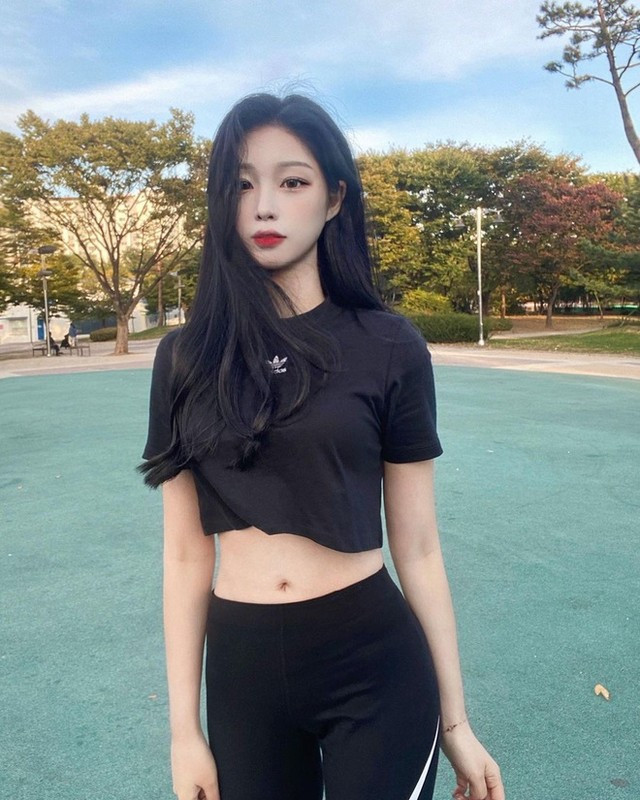 Nhiều cô nàng bày tỏ sự ngưỡng mộ Han Kyung có cuộc sống khá dư dả và thoải mái khi còn rất trẻ.