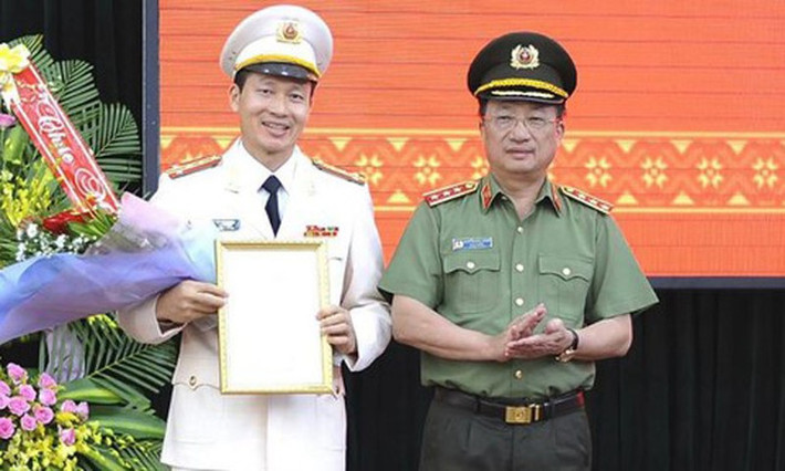 Tân giám đốc Công an tỉnh Đồng Nai: Đại tá Vũ Hồng Văn - Giám đốc Công an tỉnh Đắc Lắc, được Bộ Công an điều động và bổ nhiệm giữ chức Giám đốc Công an tỉnh Đồng Nai.