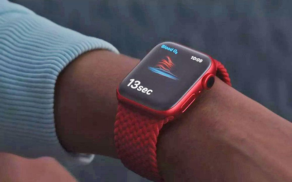Đơn vị phụ trách sản xuất Mẫu đồng hồ thông minh của Apple là Foxconn, Luxshare hiện nay đã có nhà máy tại Việt Nam.