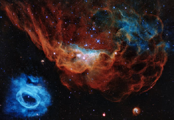 Có 4 dạng thiên hà chính: xoắn ốc, elip, thấu kính và vô định hình. Nhà thiên văn học Edwin Hubble phân loại các thiên hà dựa trên hình dạng khác biệt giữa chúng.