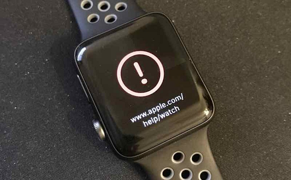 Apple đã lên tiếng xác nhận tình trạng lỗi sạc pin trên hai mẫu đồng hồ thông minh của mình. Tuy nhiên, cho biết lỗi chỉ gặp phải trên một số lượng nhỏ thiết bị.