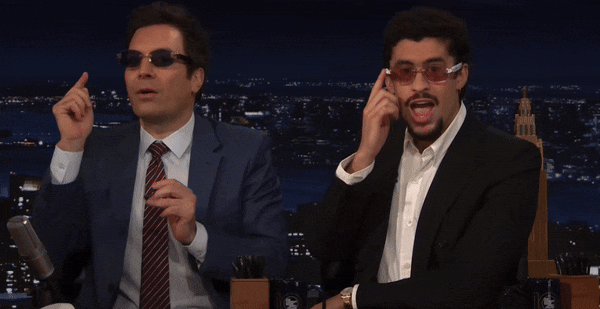 Kính râm thông minh Chamelo Aura gây sốt khi xuất hiện trên chương trình "The Tonight Show", thu hút sự chú ý của giới công nghệ và thời trang. (Ảnh: Thanh niên Việt)