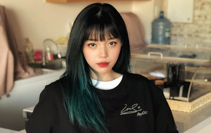 4. Linh Ngọc Đàm (Đàm Ngọc Linh): Streamer đa tài sinh năm 1996, nổi tiếng với LMHT, được yêu thích nhờ vẻ ngoài dễ thương và sự đa dạng trong công việc từ người mẫu ảnh đến streamer.(Ảnh: Doanh Nhân Online)