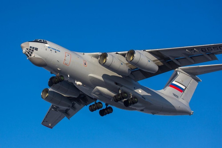 Hiện chưa rõ bản dân sự sẽ khác biệt ra sao so với bản quân sự của chiếc Il-76MD-90A, nhưng giới chuyên môn cho rằng thay đổi lớn nhất có thể chỉ là thay thế động cơ PS-90A bằng loại PD-14 dùng trên máy bay chở khách dân dụng MS-21, khi chúng có lực đẩy tương đồng.
