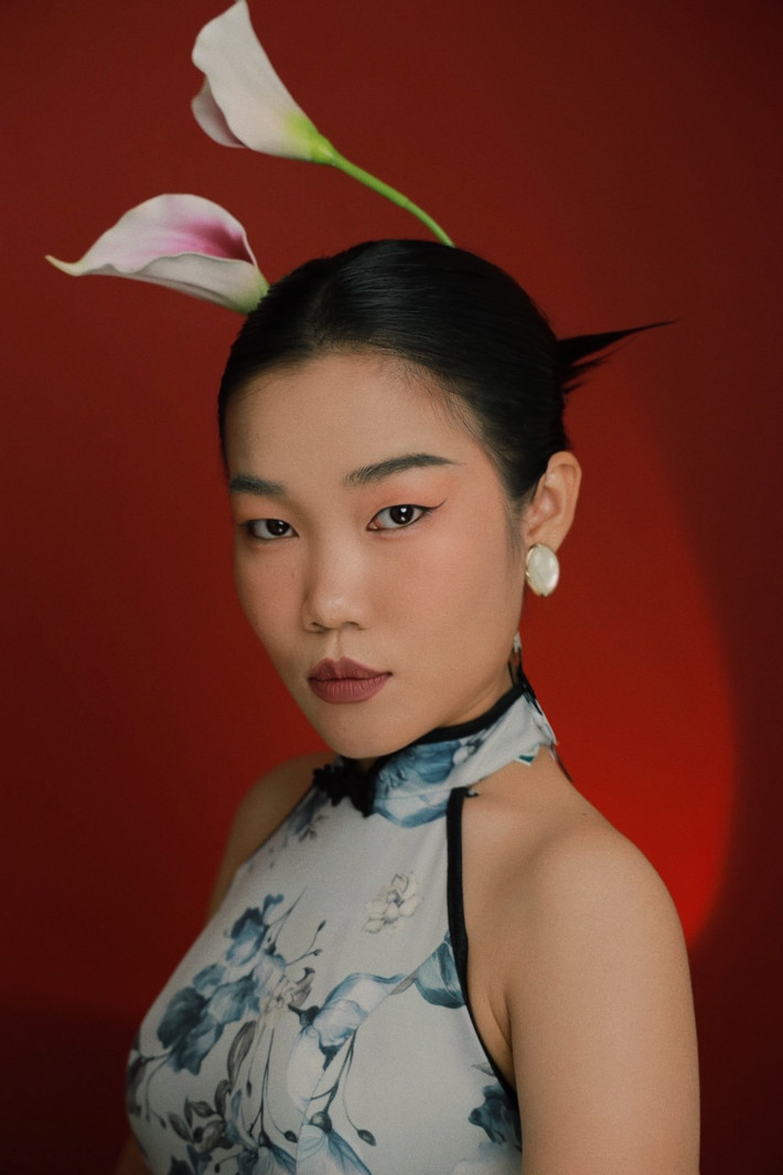 Trên trang cá nhân, hot TikToker 3 triệu follower Lê Thụy mới đây gây chú ý tung bộ ảnh đón Trung thu.