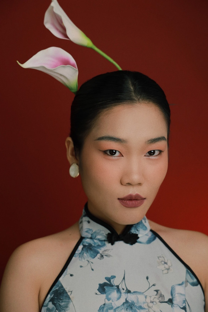 Vốn dĩ trước đó cô nàng thường xuất hiện với hình ảnh luộm thuộn, "lầy lội" nên khi tung bộ ảnh này ai nấy cũng đều bất ngờ.