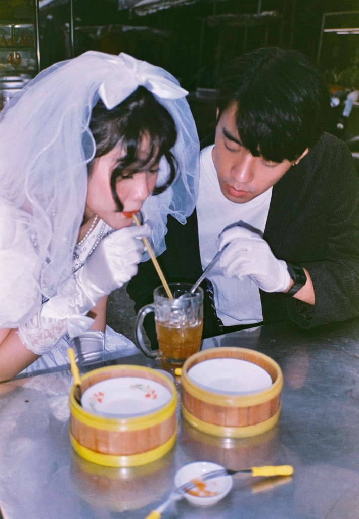 Sự thật đây không phải ảnh cưới chính thức của Bách Liên mà chỉ là một bộ ảnh cô nàng thực hiện cùng những người bạn, do cô nàng photographer Vũ Thụy Khuê.