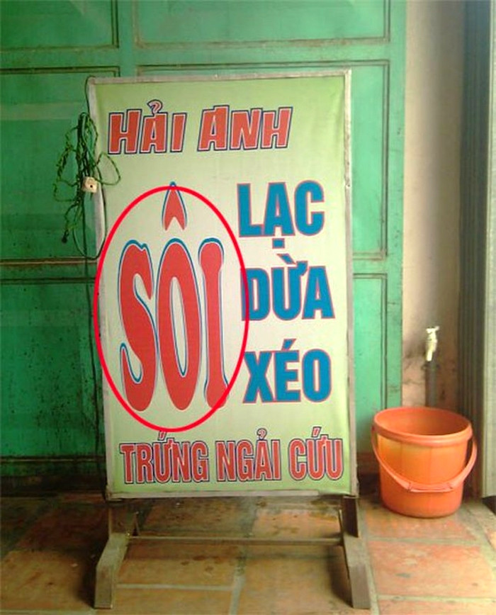Trên MXH đã xuất hiện khá nhiều những tấm biển quảng cáo sai lỗi chính tả được cư dân mạng bàn tán rôm rả.