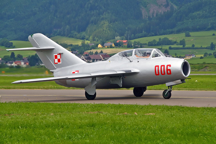 Trong quá khứ, MiG-15 đã nổi danh từ thời Chiến tranh Triều Tiên - nơi mà loại máy bay này trong tay các phi công Liên Xô đã khiến reo rắc nỗi sợ hãi cho người Mỹ. Nguồn ảnh: Pinterest.