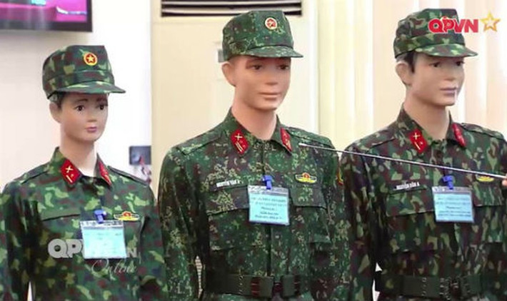 Họa tiết ngụy trang kỹ thuật số hiện nay được coi là cực kỳ hiện đại, sử dụng thuật toán của máy tính để xây dựng các ô vuông màu sắc đan xem trên vải, cung cấp khả năng cực kỳ tuyệt vời ở nhiều điều kiện địa hình khác nhau chỉ bằng cách thay mật độ điểm màu và màu sắc của quân phục. Nguồn ảnh: QPVN.