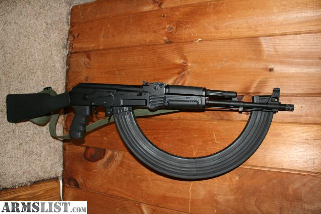 Hộp tiếp đạn 120 viên cho súng trường tấn công AK-47. Nguồn ảnh: Armlist.