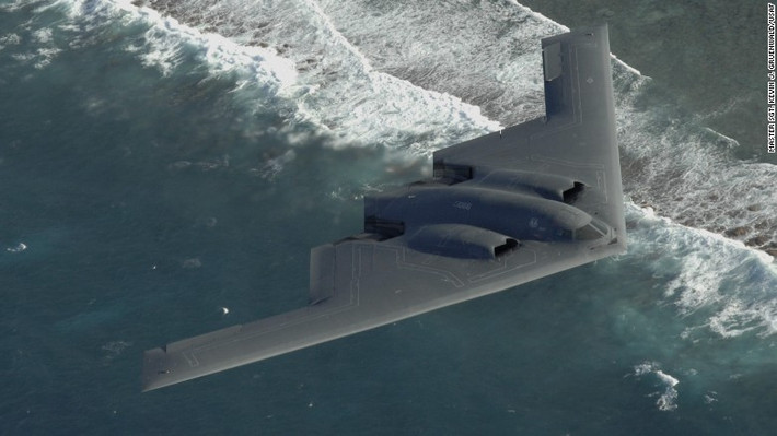 B-2 Spirit, máy bay ném bom chiến lược bốn động cơ có khả năng bay tối đa khoảng 9000 km trong mỗi lần nạp nhiên liệu, chuyên được sử dụng để mang theo các loại bom hạt nhân, vũ khí nguyên tử, gia nhập Không quân Mỹ từ năm 1997. Nguồn ảnh: CNN.