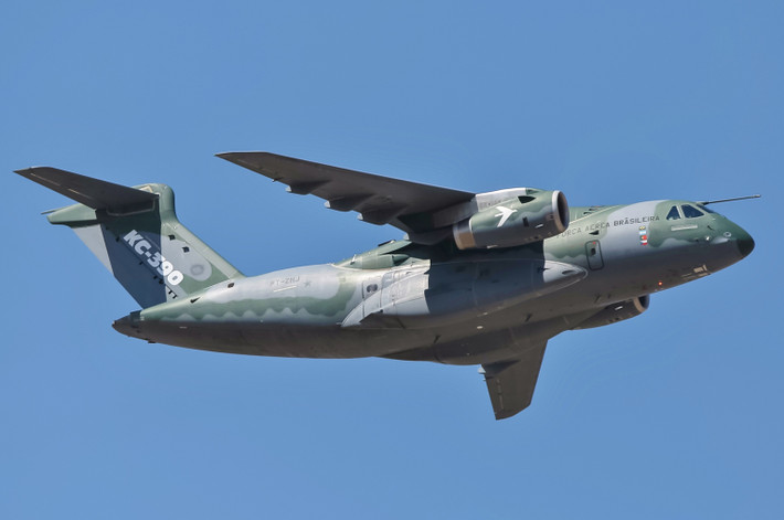 Tính tới thời điểm hiện tại, Embraer KC-390 đã được phát triển từ năm 2009 và dự kiến trong năm nay, máy bay vận tải này sẽ được đưa vào sản xuất hàng loạt. Nguồn ảnh: QQ.