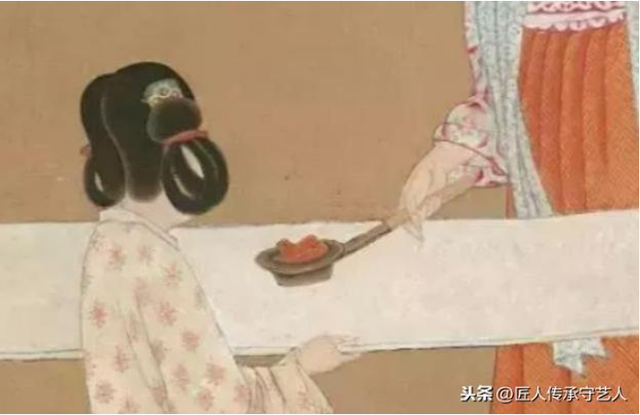 Sau đó, họ xác định rằng đó là một chiếc bàn là từ thời Đông Hán, có tuổi đời hơn 1.800 năm.