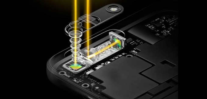 Cách đây không lâu, Theo chủ tịch Largan - một nhà cung cấp của Apple cho biết, iPhone 15 Pro sẽ là chiếc điện thoại đầu tiên cả nhà Táo sử dụng ống kính tiềm vọng được thiết kế theo dạng ống kính lai.