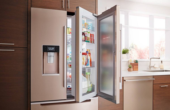 Khi mất đi nguồn điện, điều đầu tiên xảy ra là sự phân hủy của thức ăn trong tủ lạnh, điều này thì chẳng có gì là ghê gớm.