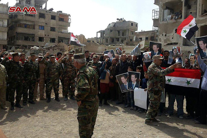 Ngay sau đó, các đơn vị an ninh cùng hành chính Syria đã thiết lập lại các trụ sở công quyền ở Erbin, bên cạnh đó là quá trình tái thiết trong thời gian sắp tới. Ảnh: Sana.