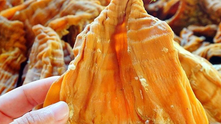 Không nên chọn những loại măng có mùi hắc khó chịu vì có thể chúng đã được xử lý qua bằng lưu huỳnh. Ảnh Internet