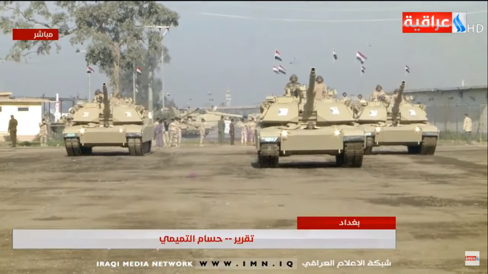 Quân đội Iraq lần đầu tiên công khai những chiếc xe tăng T-90S của nước trong lễ kỷ niệm 98 năm Ngày thành lập lực lượng Vũ trang Iraq hôm 5/1 vừa qua, và chỉ có một số ít T-90S xuất hiện trong lễ duyệt binh của Lữ đoàn 35 thuộc Sư đoàn Thiết giáp số 9 của Quân đội Iraq. Nguồn ảnh: IMN.