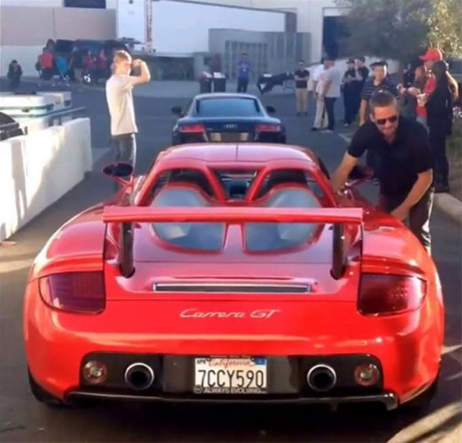 Paul Walker cùng chiếc xe sau đó đã cướp đi mạng sống của anh và người tài xế trong một vụ tai nạn năm 2013.